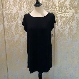 Made in USA viscose and spandex tunic with side slits